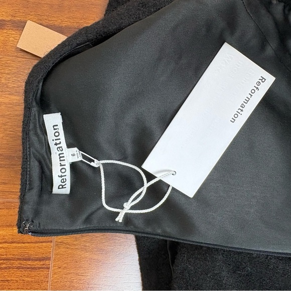 NWT Reformation Zada Dress - Black Rosette Flower Detail Size 6 B8 - Picture 8 of 12